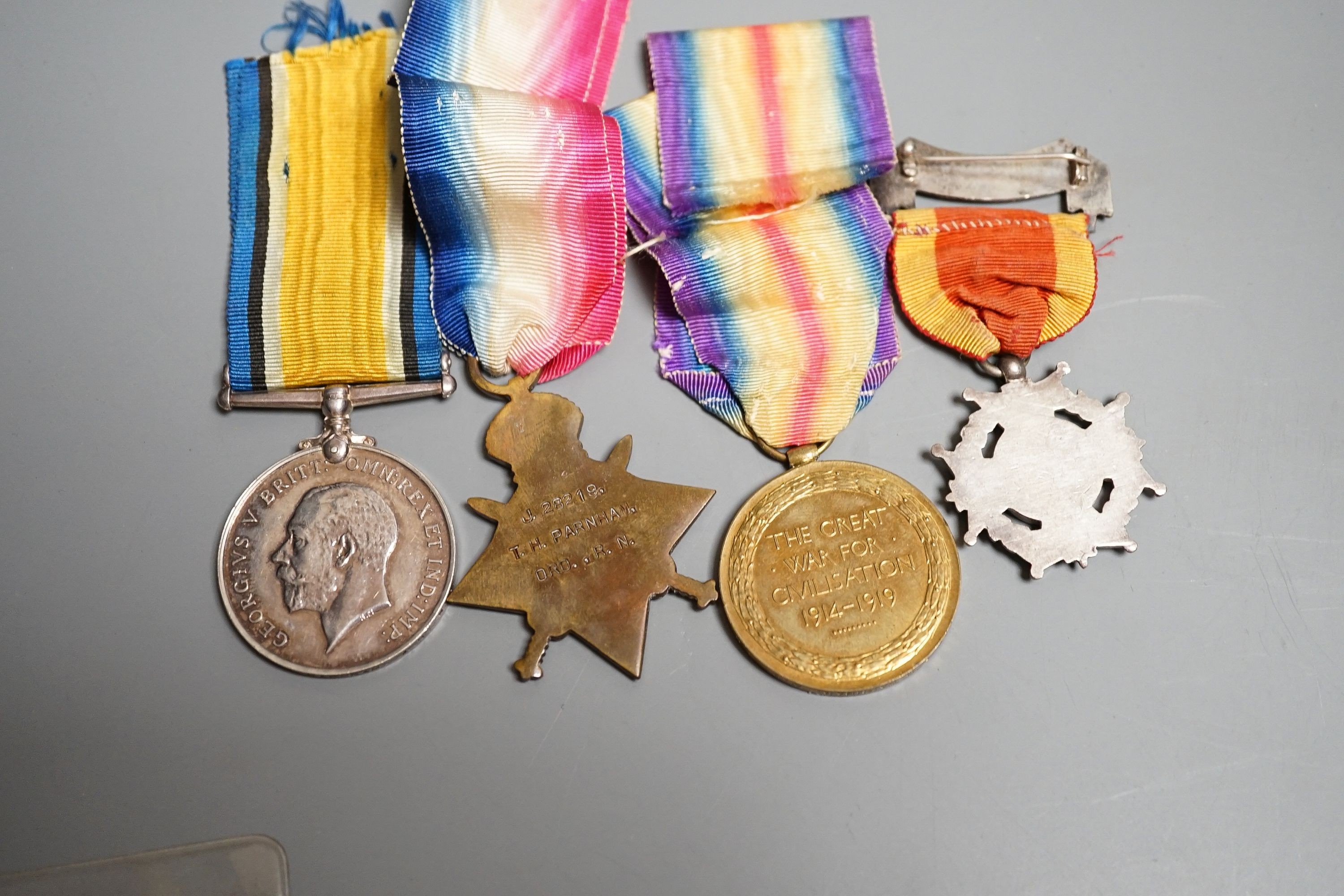 A WWI trio to J. 28219 Thomas H Parnham Able Seaman, Royal Navy, KIA aboard destroyer HMS Strongbow, sunk 17th October 1917, and a Royal Navy Temperance Society Three-Years medal (4)